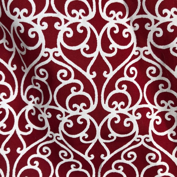 Talbots Red Scroll Button Down Shirt size 6P - Picture 9 of 11